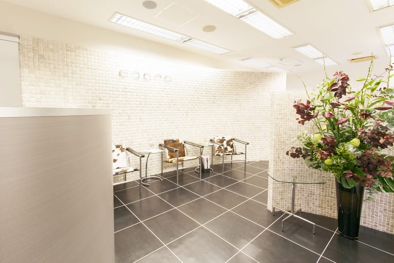 眉毛・まつ毛パーマ専門店 エサージュ表参道店(表参道)のメンズ眉毛サロン