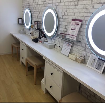 Eyelash Salon Blanc～まつげエクステと眉の専門美容室～名西店 店内写真 1枚目