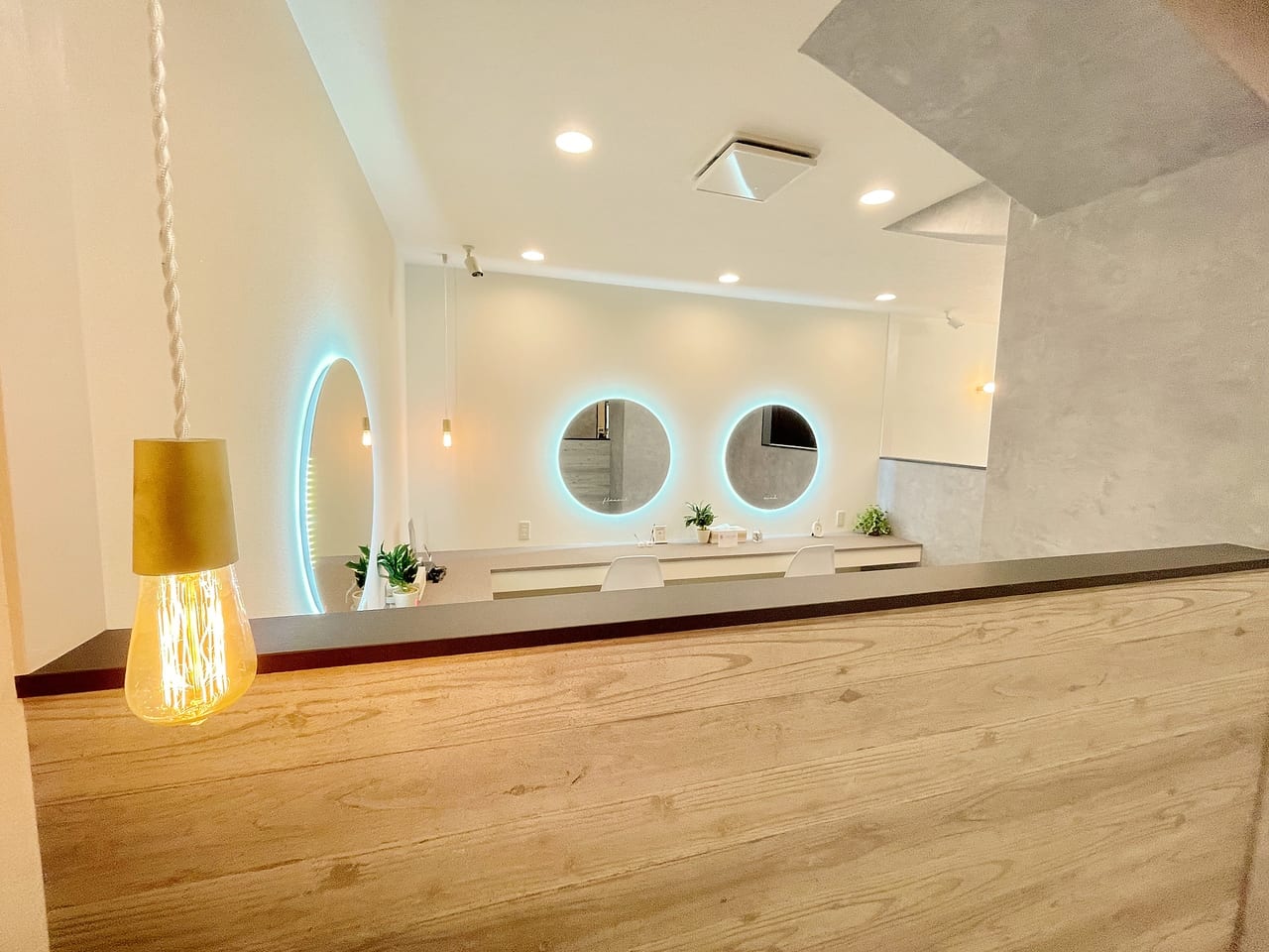 grandeur.takaoka高岳 ―まつげパーマ・マツエク・眉毛―(久屋大通)のメンズ眉毛サロン店内写真 1枚目