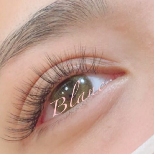 Eyelash Salon Blanc~まつげエクステと眉の専門美容室~ イオンモール福津店の店内写真3