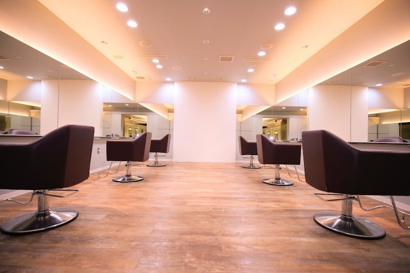 hair&make first 山形店の店内写真2