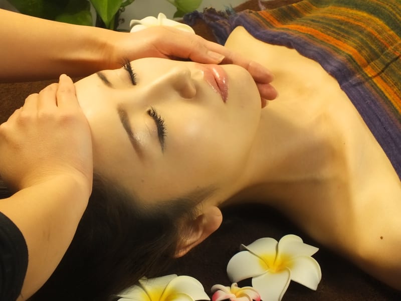 目元の美眉・美まつ毛専門店&指先の美爪・美指の専門店 threelash&elf.nail折尾浅川店の店内写真3