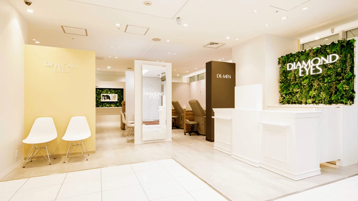 まつげ&眉毛 専門サロン DIAMOND EYES 渋谷マークシティ店（渋谷）のメンズ眉毛サロン店内写真 1枚目