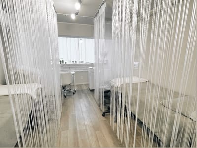 feel中野 ネイル 店内写真 1枚目
