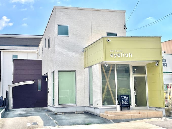 eye lishの店内写真3