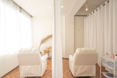 Eyelash&Eyebrow Salon VERRY.桜木町 店内写真 1枚目
