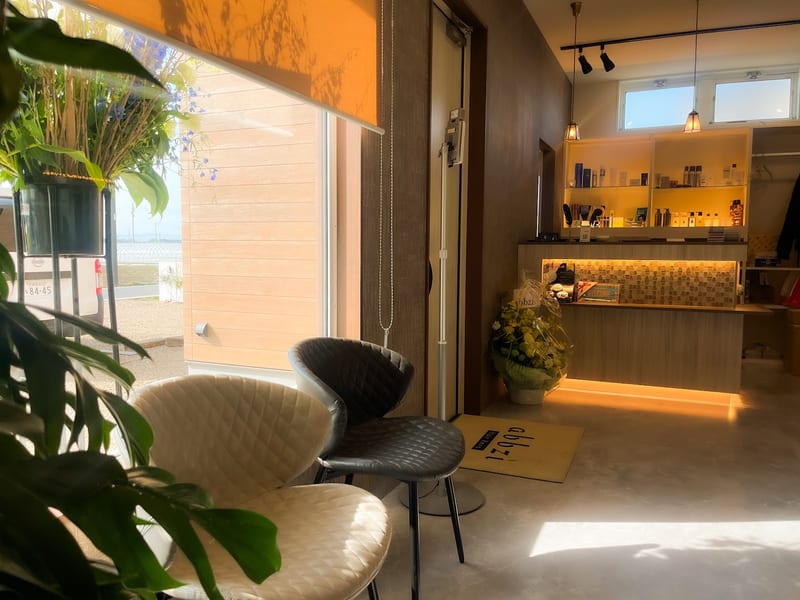 abbzi Hair Revoの店内写真3