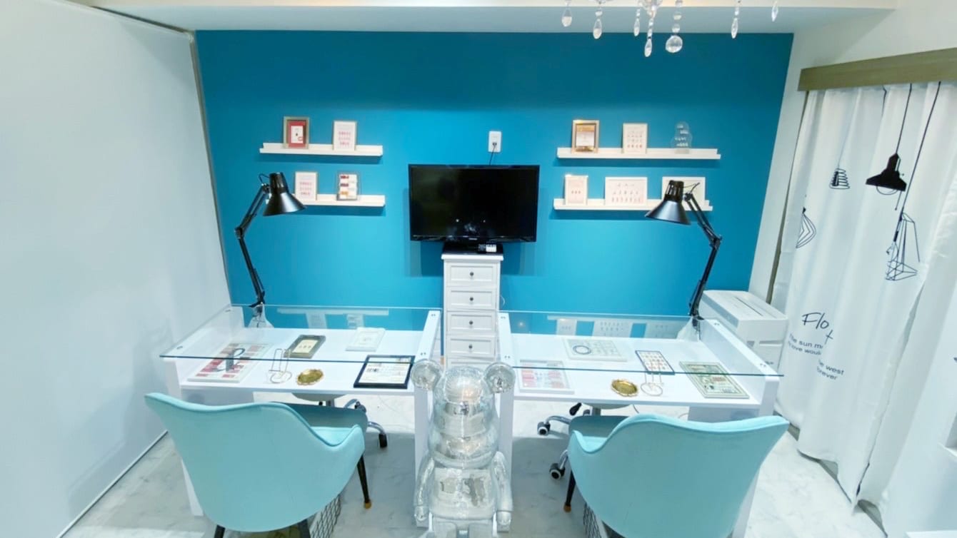 salon de Tiara nail&eyelash（大宮）のメンズ眉毛サロン店内写真 1枚目