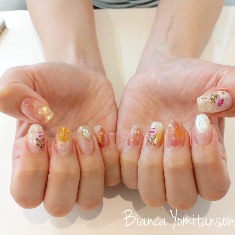 Bianca TOKYO 沖縄読谷村店EYELASH/NAIL/BROWSの店内写真3