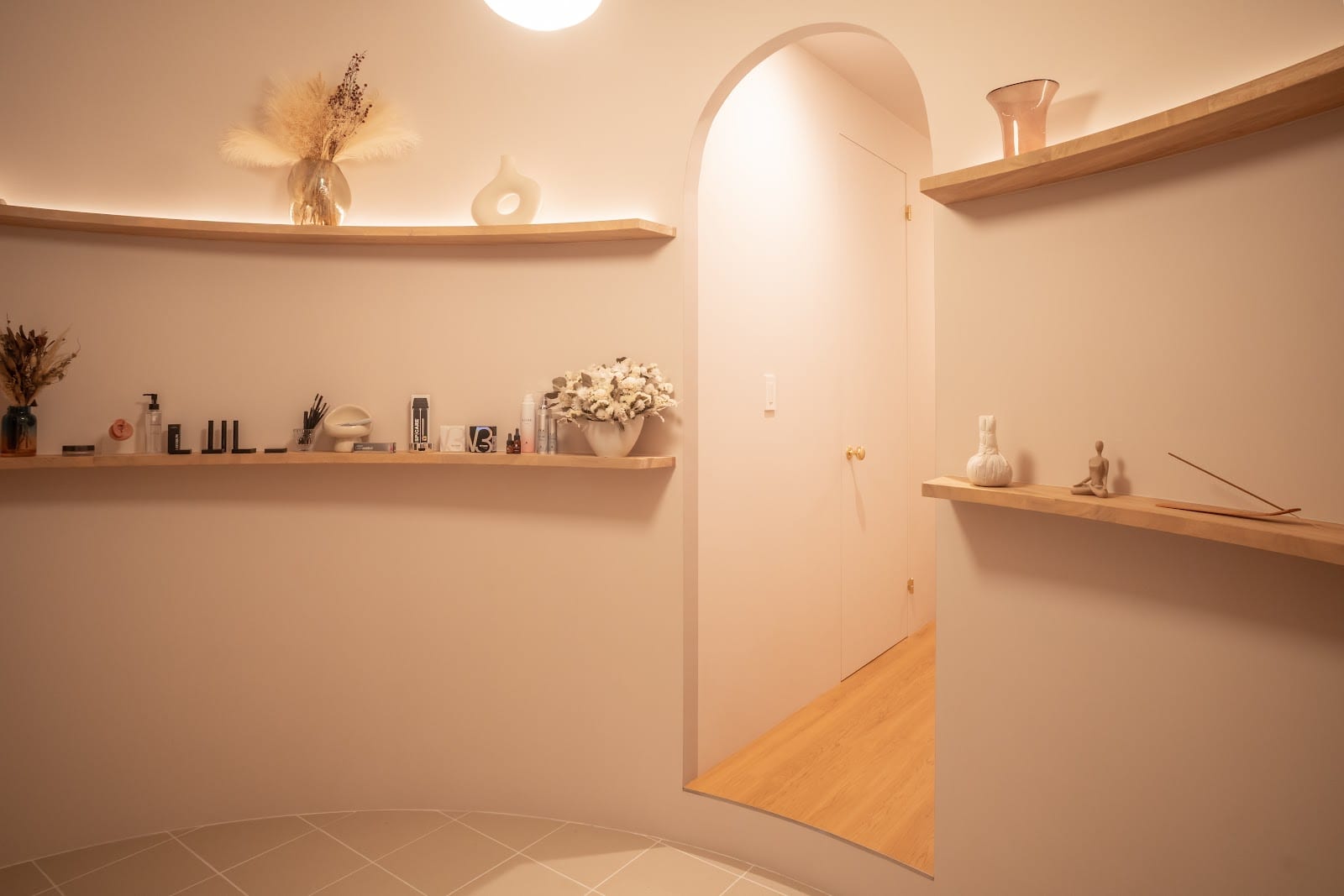 MARLE eyesalon三軒茶屋（三軒茶屋）のメンズ眉毛サロン店内写真 1枚目