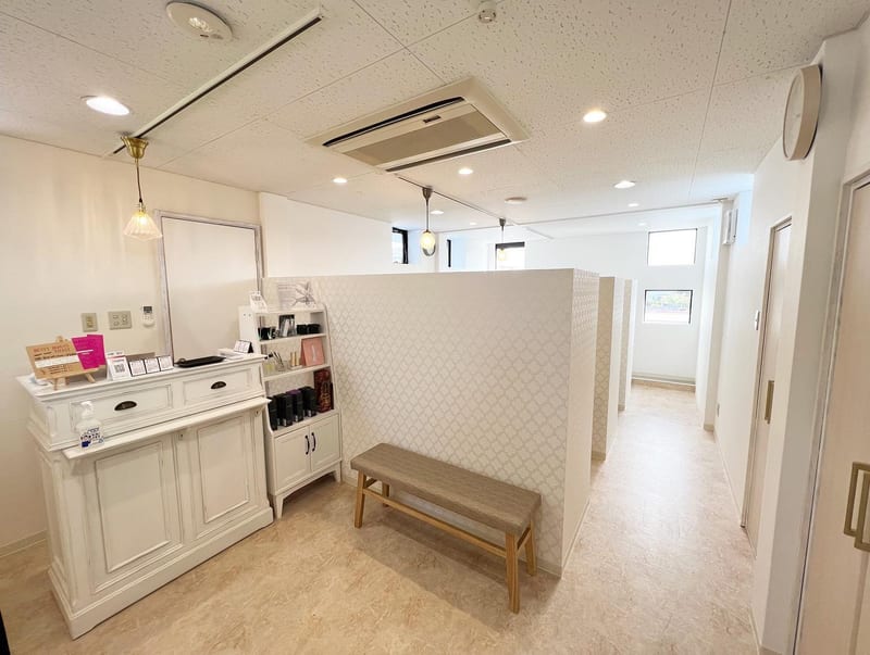 rino山口矢原店まつ毛パーマと眉毛アイブロウの専門店の店内写真3
