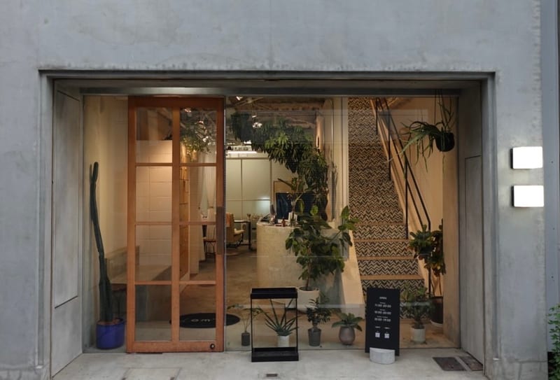 om's eye. まつ毛パーマ マツエク ネイルの店内写真2