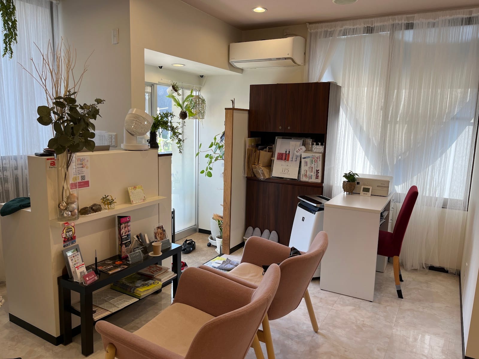 Beauty Salon Cherish(知多)のメンズ眉毛サロン店内写真 1枚目