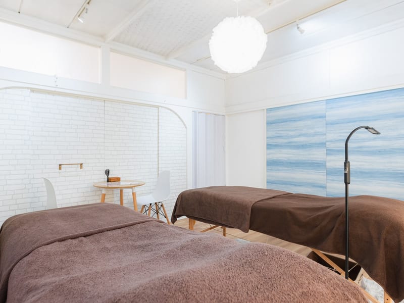 Total Beauty Salon 美room KUPUKUPU(小山)のメンズ眉毛サロン