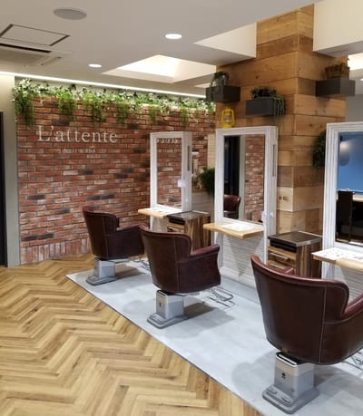 EYE SALON TIELU L'attente店 店内写真 1枚目