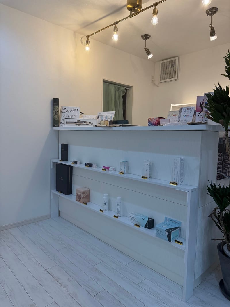 Eye beautysalon E.茨木市店（茨木）のメンズ眉毛サロン