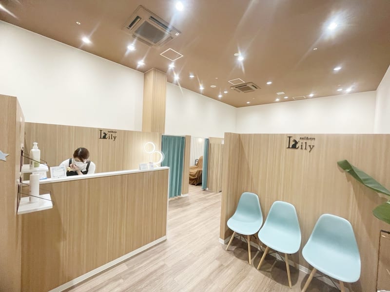 nail&eye Lily登戸店の店内写真3
