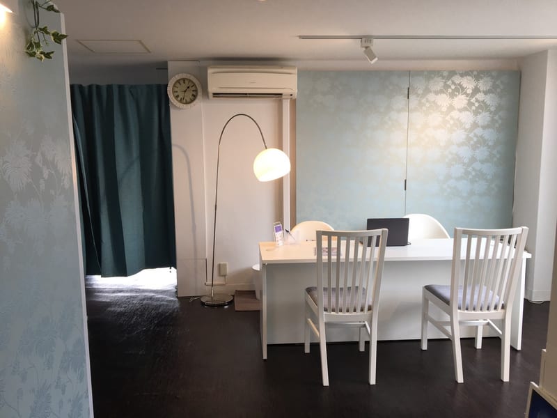 まつ毛パーマ専門サロン アールラッシュ（府中）のメンズ眉毛サロン