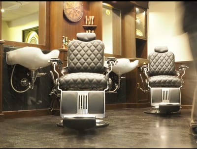 Shaving & Bridal BARBER SHOP 川崎店 店内写真 1枚目