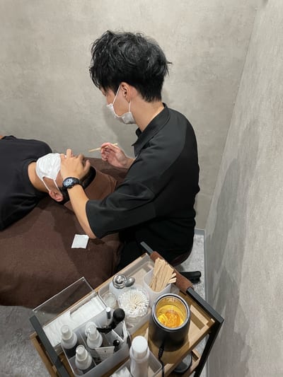 メンズ脱毛＆メンズ眉毛サロン Kyle.横浜 店内写真 3枚目