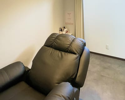 アイブロウ Rain 宮崎青葉店 店内写真 1枚目