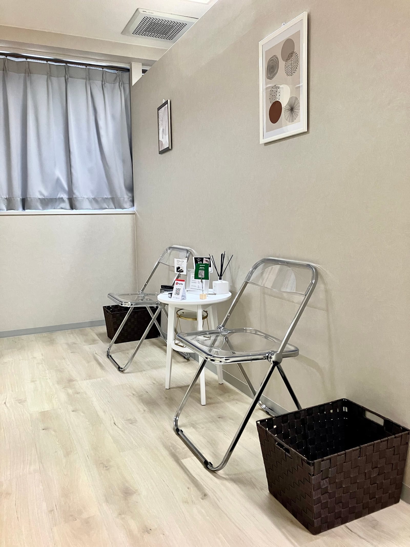 眉毛とまつげパーマの専門店 ロレインブロウ 藤沢店(藤沢)のメンズ眉毛サロン店内写真 1枚目