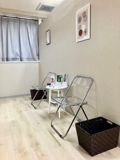 眉毛とまつげパーマの専門店 ロレインブロウ 藤沢店 店内写真 1枚目