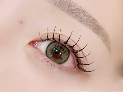 betty 福岡香椎店まつ毛パーマと美眉アイブロウの専門店 店内写真 1枚目