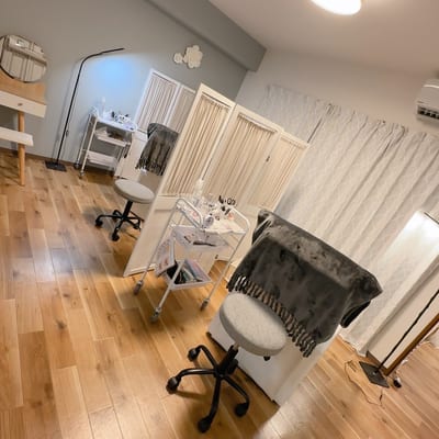 WHITE EYE 札幌 店内写真 1枚目