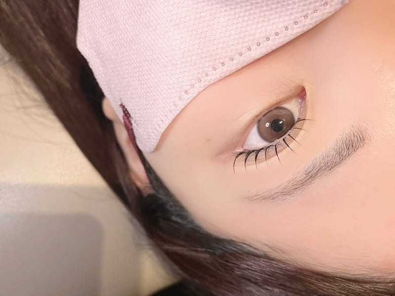 まつげ&眉毛サロン ENVY LASHの店内写真3