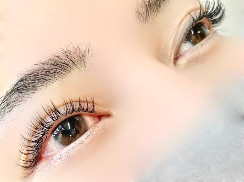 eyebrow & lashlift Ravicils 恵比寿の店内写真3