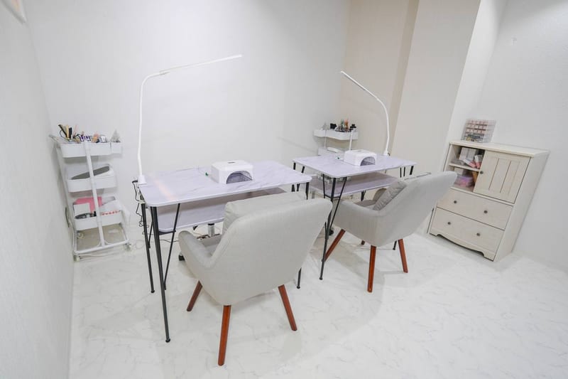 似合わせ専門MIRUS EyeBeauty&Nail上大岡駅前店の店内写真2