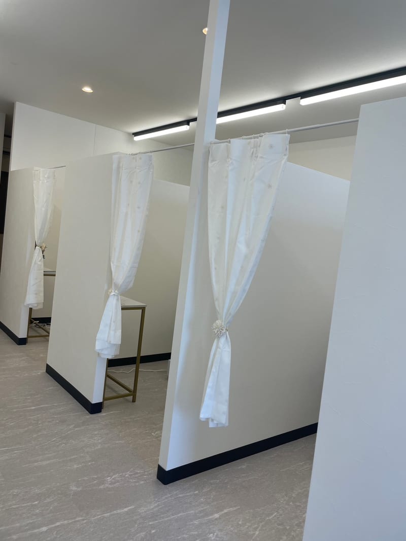 眉毛とまつげパーマの専門店 ロレインブロウ 小山店の店内写真3