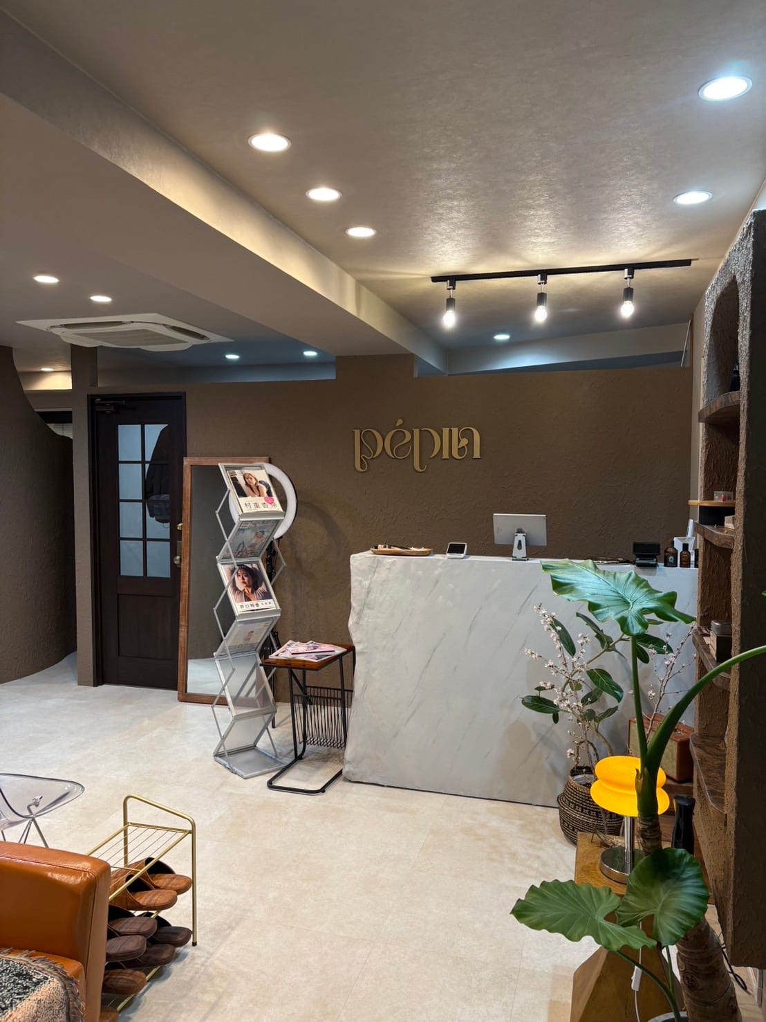 pepin(原宿)のメンズ眉毛サロン店内写真 1枚目