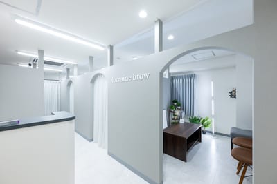 眉毛とまつげパーマの専門店 ロレインブロウ 三鷹駅前店 店内写真 1枚目