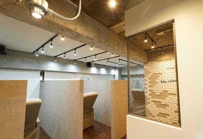 ME.REBO 池袋 店内写真 3枚目