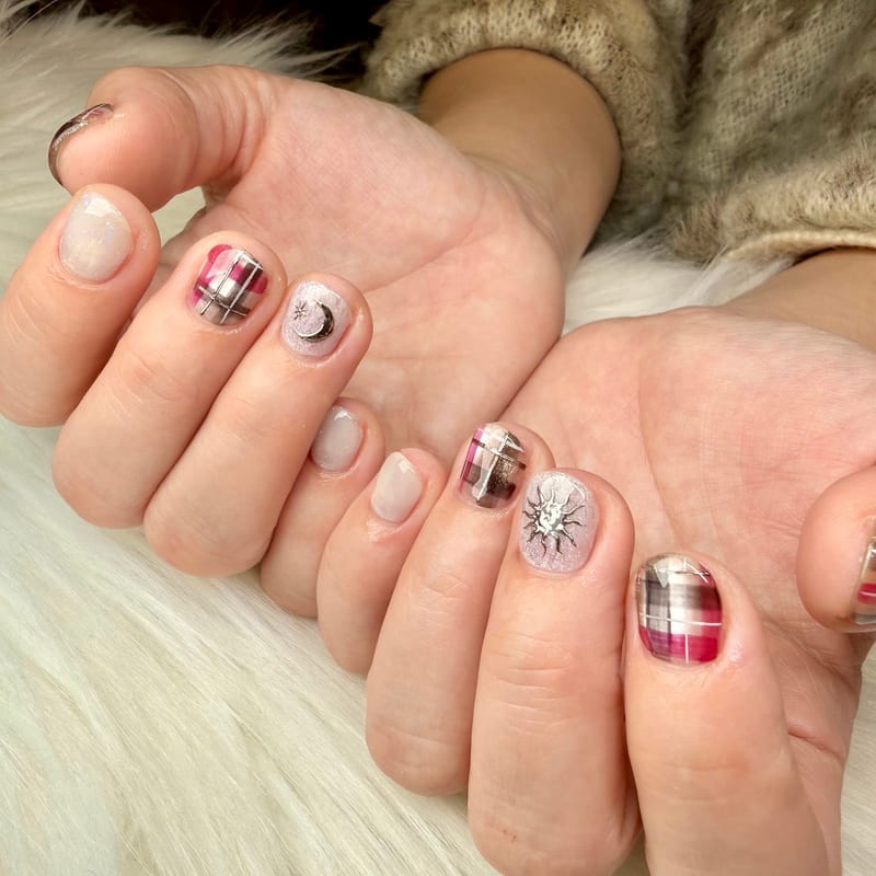 Moana nail & eyelash by HEADLIGHT 浦添店の店内写真2