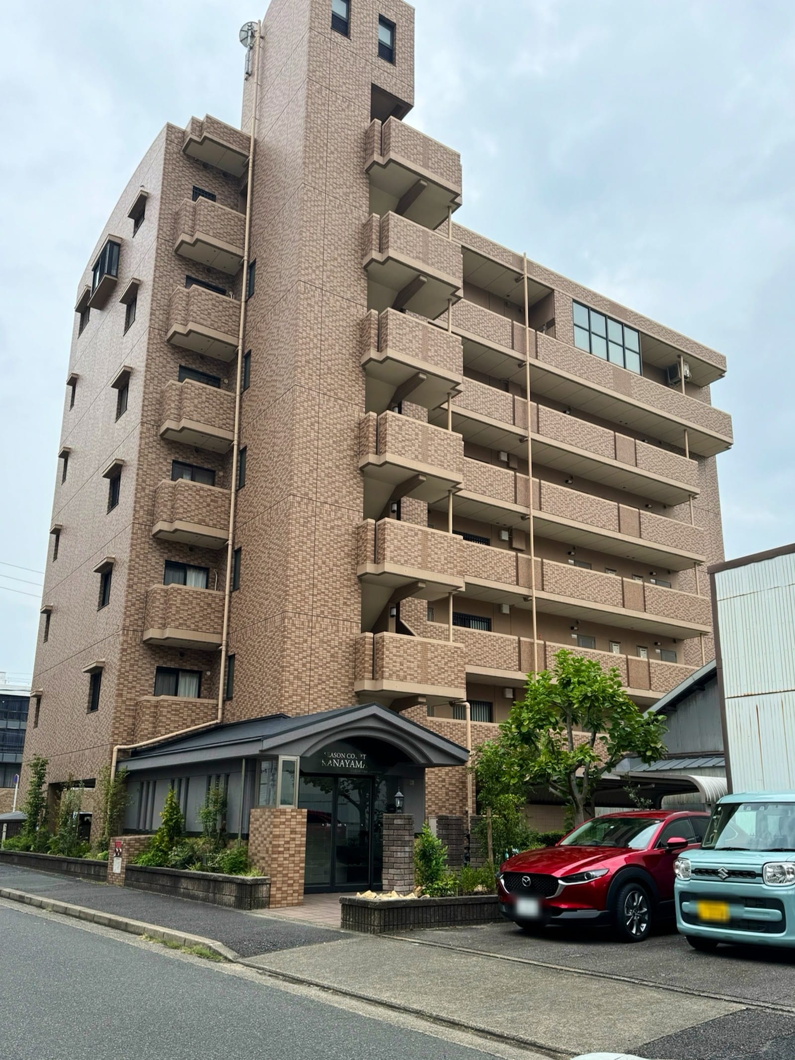 まつげパーマとマツエクと眉毛のお店 金山店(金山)のメンズ眉毛サロン店内写真 1枚目