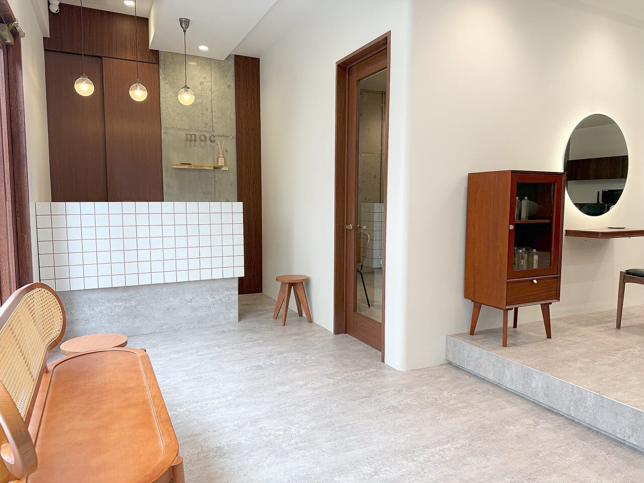 MOC by h まつげパーマ/マツエク/眉毛専門店 立川南口店(立川)のメンズ眉毛サロン店内写真 1枚目