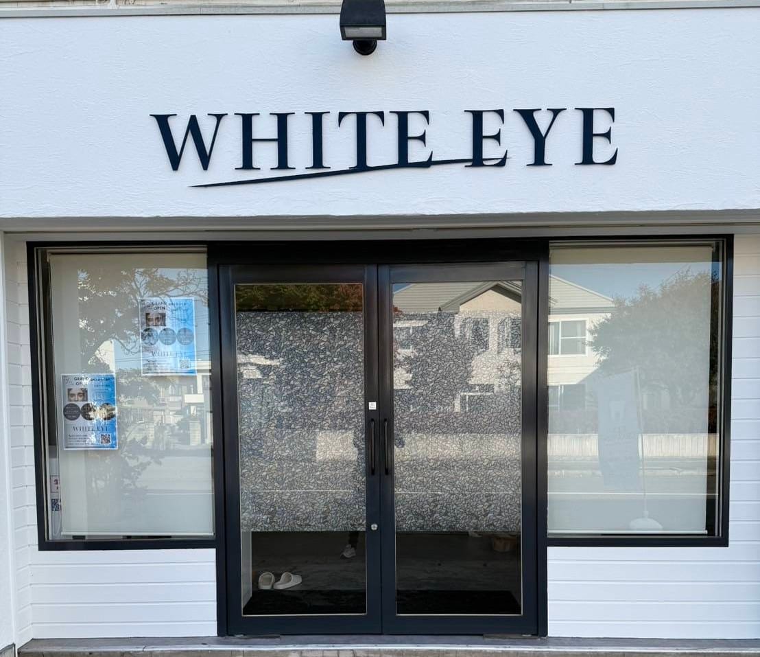 WHITE EYE 青森(青森)のメンズ眉毛サロン店内写真 1枚目