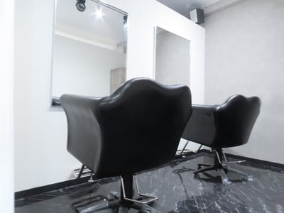 PRADEアイラッシュ＆髪質改善 成増北口店 店内写真 2枚目