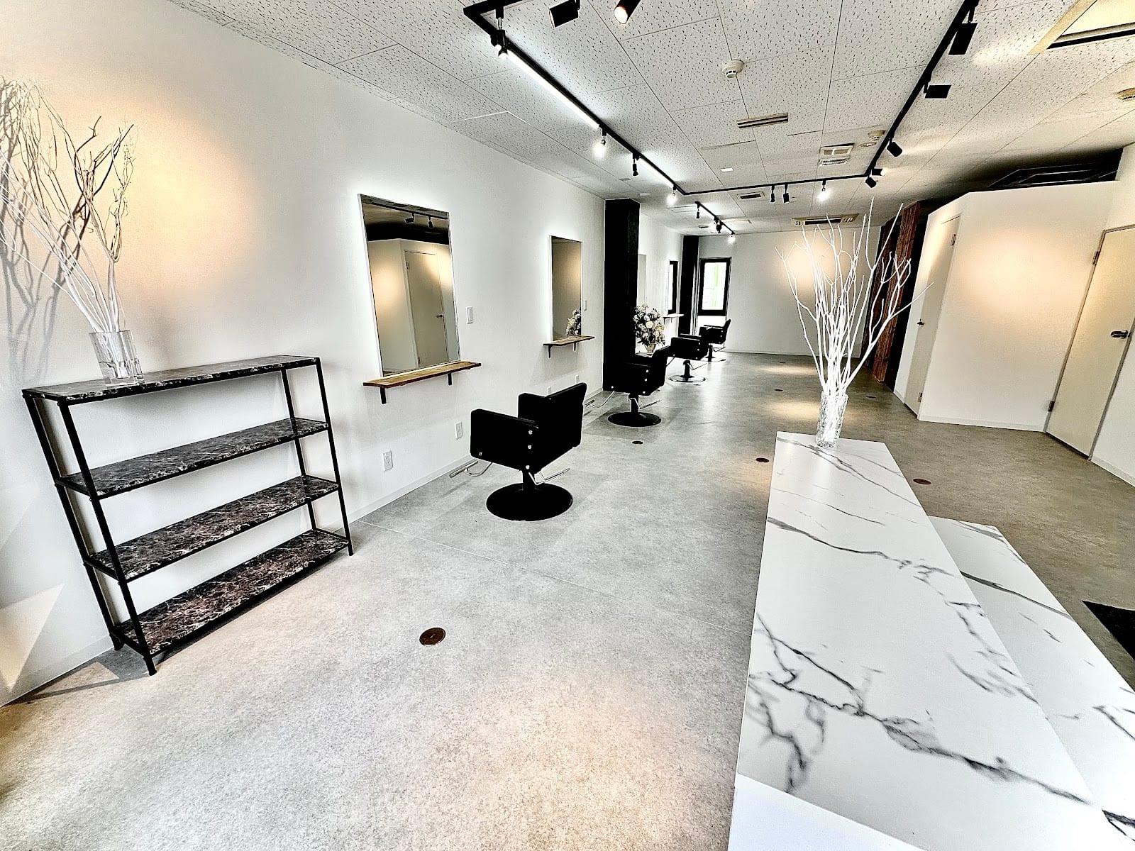 Eyelash Beauty salon StairS by K 上尾店(上尾)のメンズ眉毛サロン店内写真 1枚目