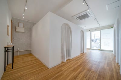 眉毛とまつげパーマの専門店 ロレインブロウ 木更津店 店内写真 1枚目