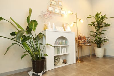 Beauty salon R； 店内写真 1枚目