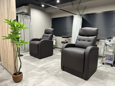 メンズ眉毛サロンラボMEN'Sアイブロウサロン/フェイスワックス 店内写真 2枚目