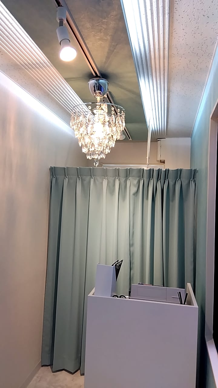 まつ毛パーマ&眉毛サロン SSIN STUDIO高田馬場店の店内写真3
