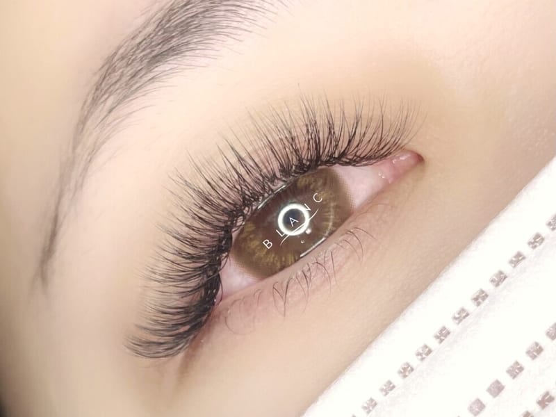 Eyelash Salon Blanc~まつげエクステと眉の専門美容室~天神南店の店内写真3