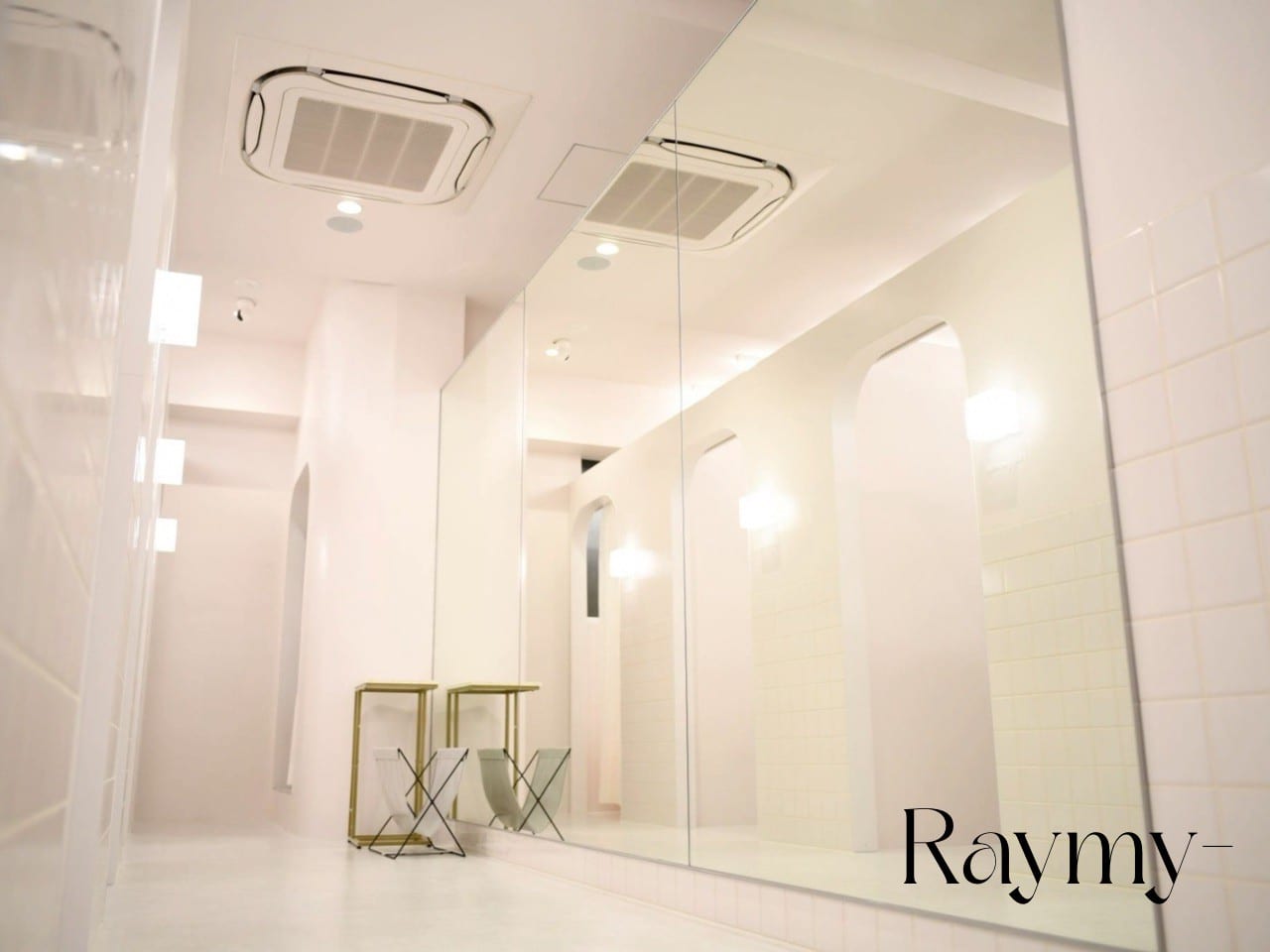 Raymy-eyelash.eyebrow(表参道)のメンズ眉毛サロン店内写真 1枚目