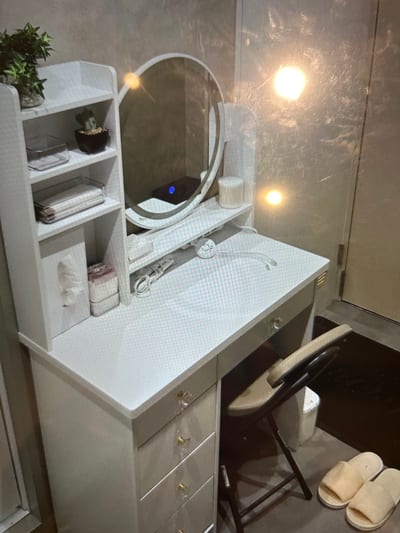 KATE stage LASH 池袋店 店内写真 1枚目
