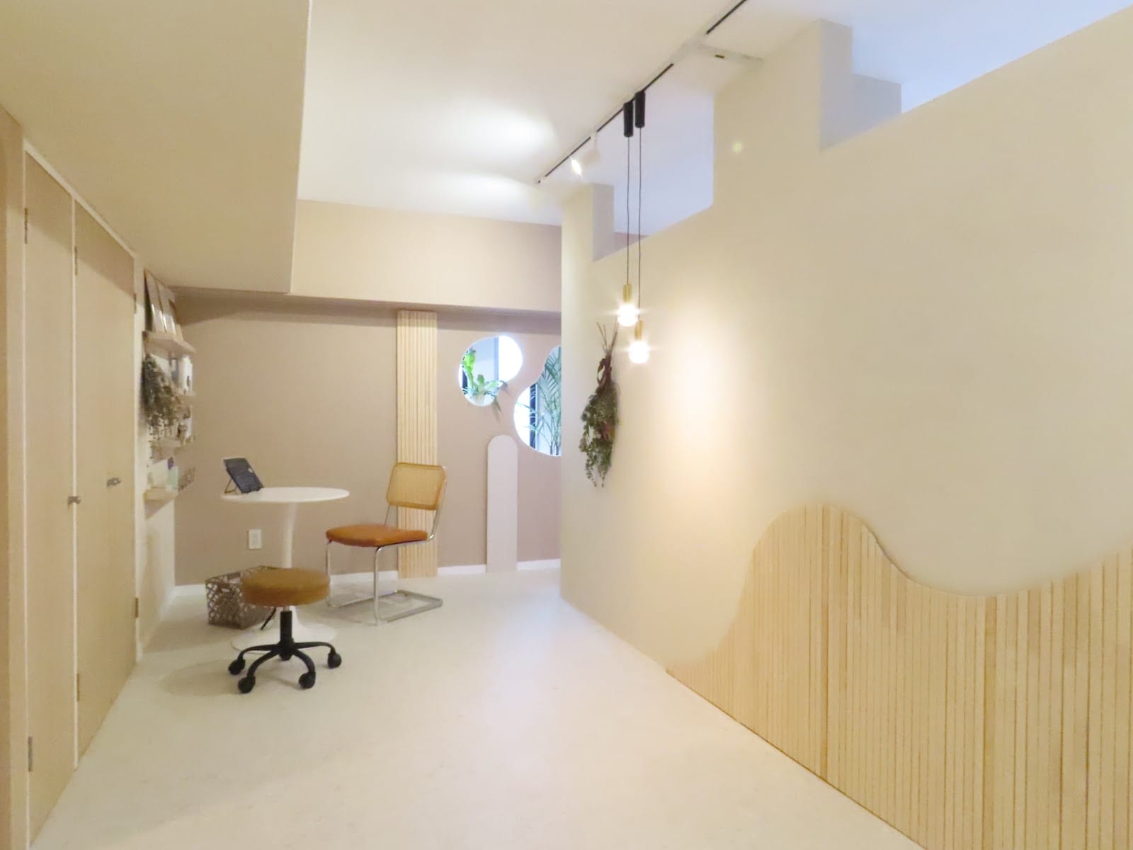 Eclat|まつげパーマ/アイブロウ/ワンカラー/定額/まつ毛ネイル同時施術OK(久留米)のメンズ眉毛サロン店内写真 1枚目